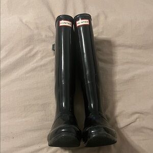 Hunter Glossy Black Rain Boots